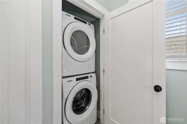 Washer & Dryer to Stay