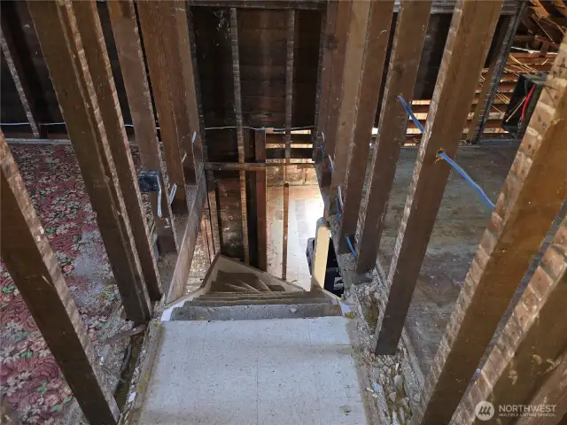 Upper level