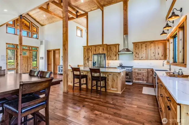 Huge Chef's Kitchen with Island