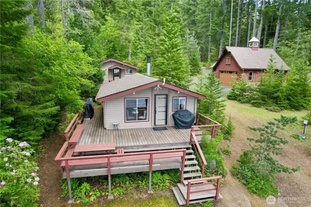 Larger Panabode has perfect view of Lake and mountains