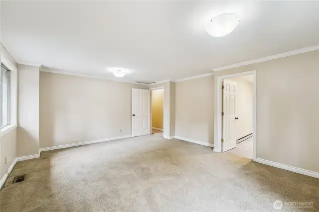 HUGE 5th bedroom option or bonus room with closet