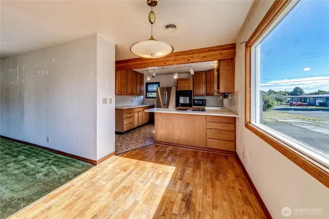 Dining Room off Kitchen w/ Eat In Bar