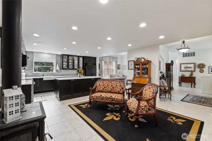Huge kitchen with sitting area