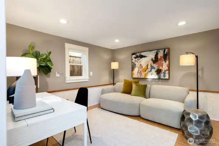 Detached backyard unit perfect for use as an office, den, art studio . . . use your imagination!