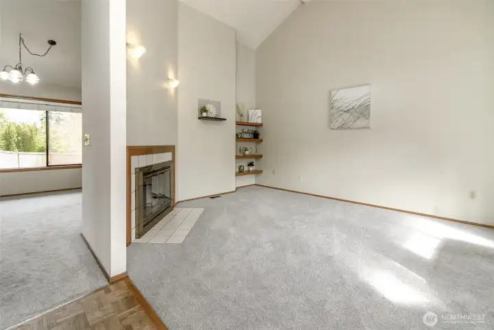 Living Room W/Fireplace