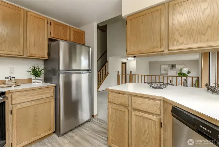Kitchen w/lots of Counter Space