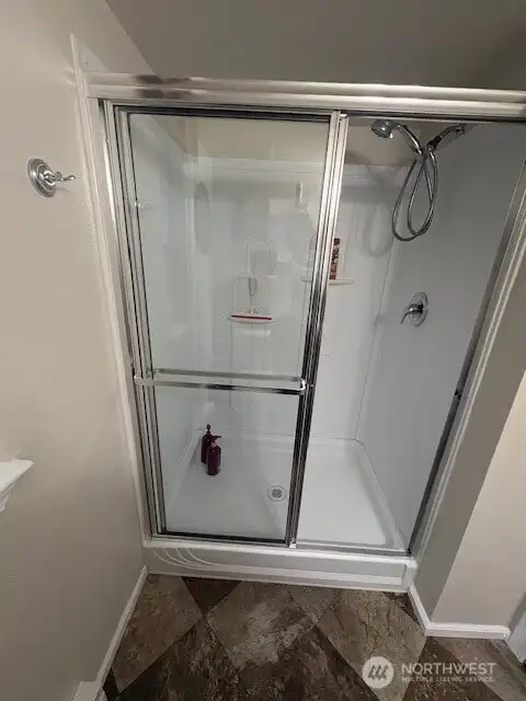 main oversized shower