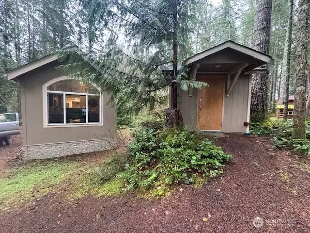 side view w/bathhouse