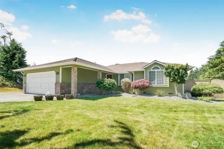 Welcome to 745 Erik Way located in the beautiful Sunset West neighborhood.  North end of Camano complete with buried power poles.