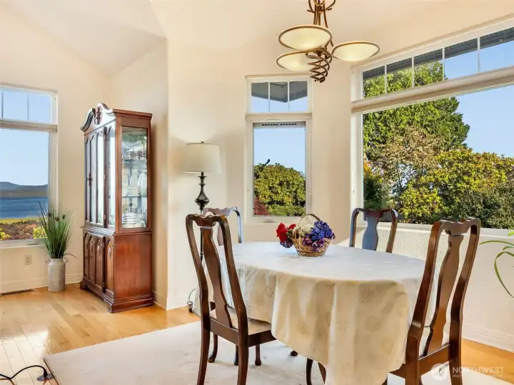 Dining area positioned to enjoy spectacular views, making every meal feel special.