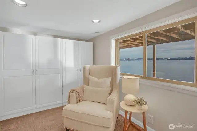 Lower Level primary suite.