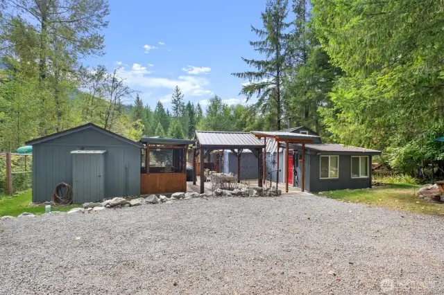 3 Cabins in Ashford's beautiful Paradise Estates. Big Creek River frontage on the back of the property, and even private lake access in the community.