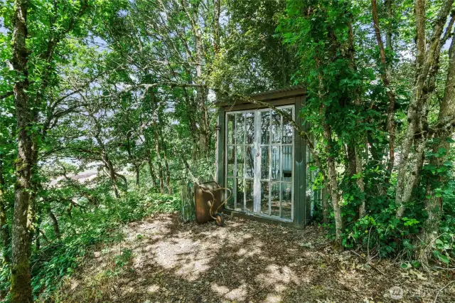 greenhouse/garden shed