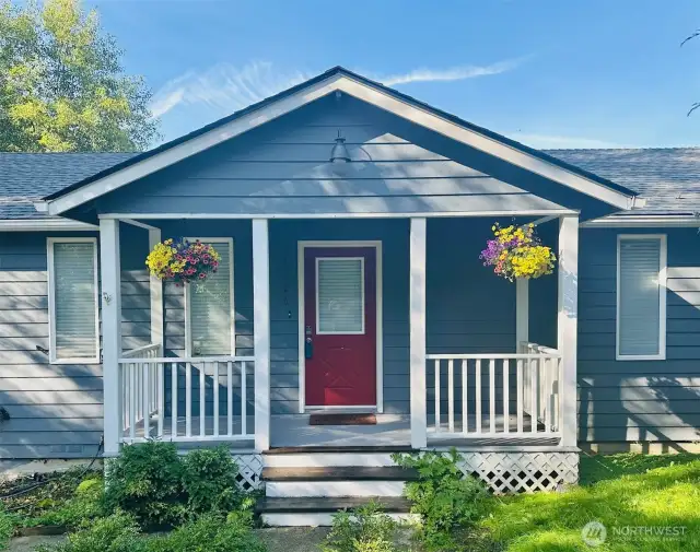 Welcoming porch and entry