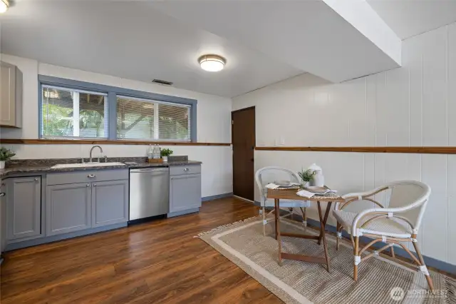 Full Kitchen in Daylight Basement Door to Garage