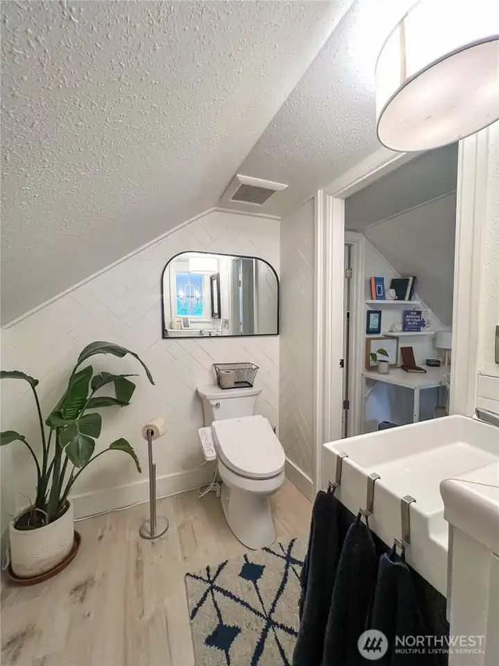 Primary 1/2 Bath Upstairs