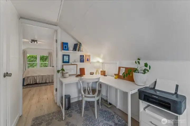 Office Nook Upstairs
