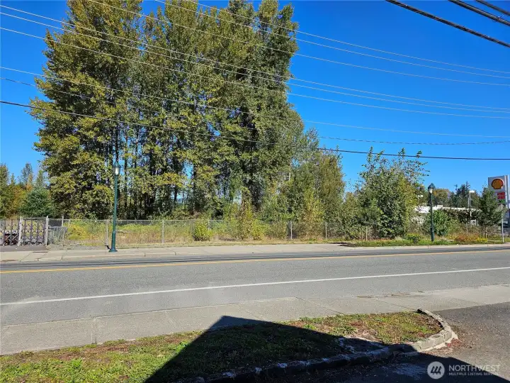 Subject property is to the left of the Shell Gas Station