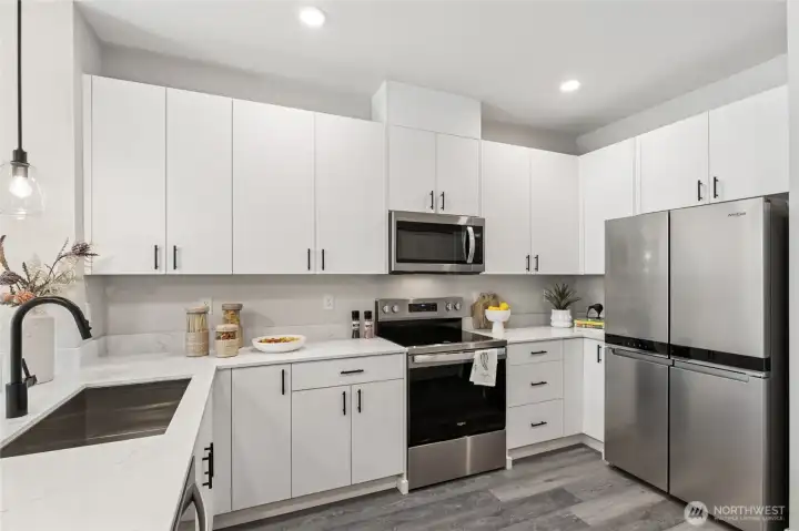 Photos are for representation only.  Features, colors and selections may differ from photograph. See site agent for details.