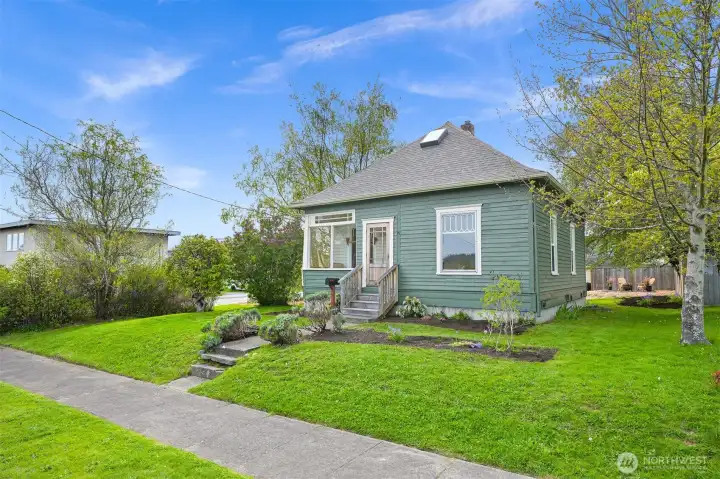 Welcome to 2301 I St, an adorable bungalow situated on a sunny corner lot in the Lettered Streets neighborhood.