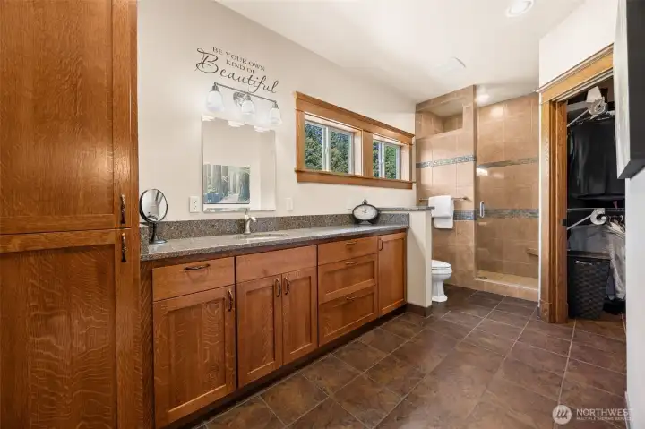 2 Main Suite Bathrooms... one for each!