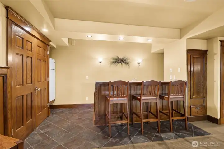 Wet bar can be converted into a full kitchenette.