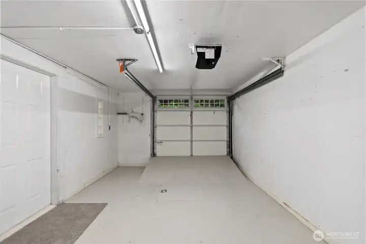 Attached Garage