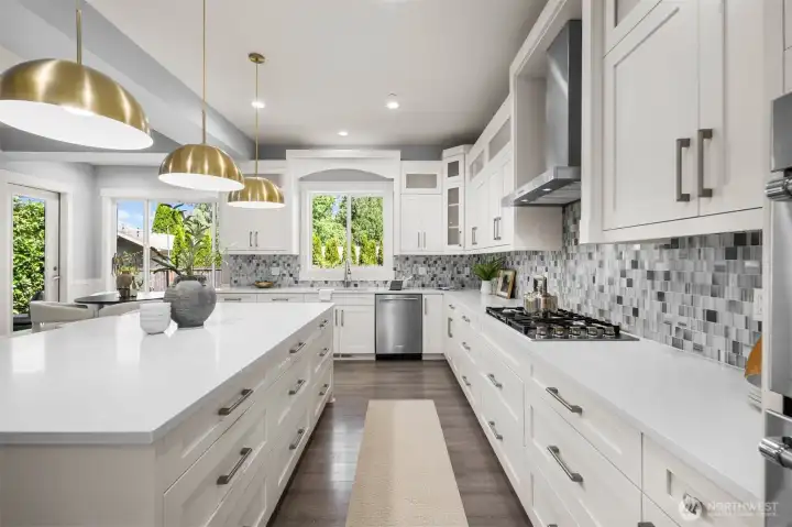 A chef-inspired kitchen offers plenty of room to move, cook, entertain, and bring people together.