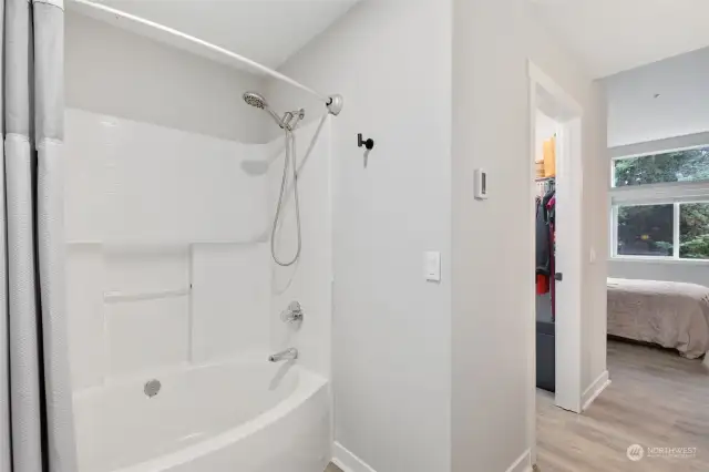 Tub/shower combo