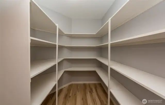 Walk-in Pantry