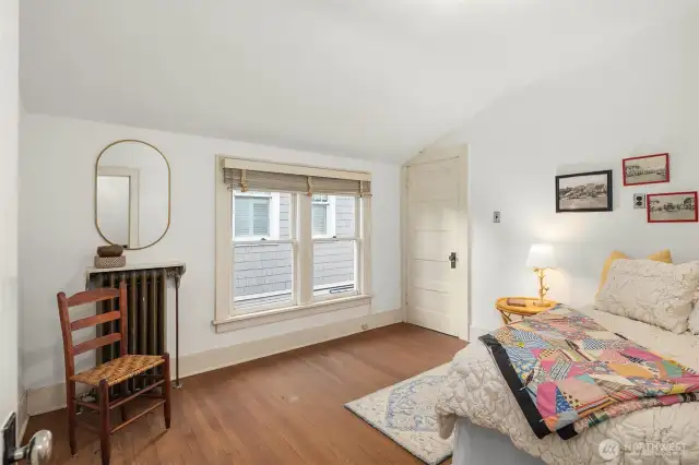 Second bedroom facing northwest