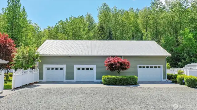 This extraordinary 40x64 detached garage boasts impeccable shop areas, including a dedicated welding room, alongside amazing living spaces—offering the perfect combination of functionality and comfort.