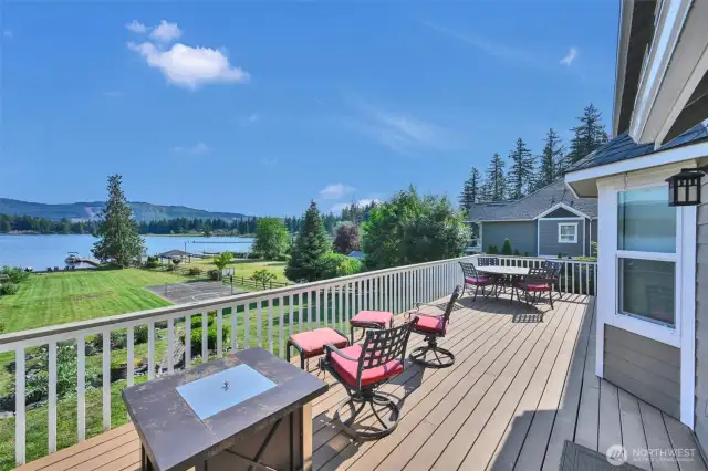 Enjoy views from thr trex deck