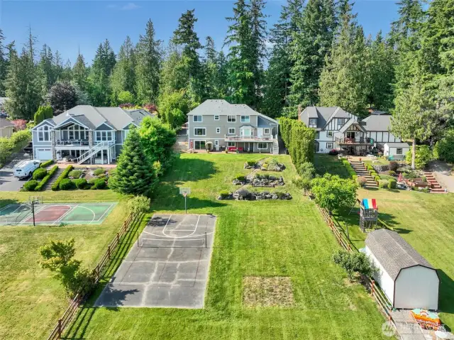 Look at the size of the backyard