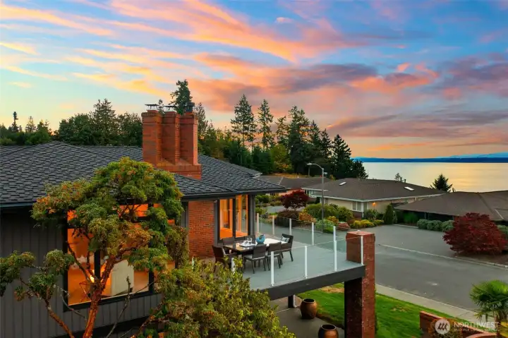 Beautiful Picnic Point home with Stunning Puget Sound and Olympic Mountain views!
