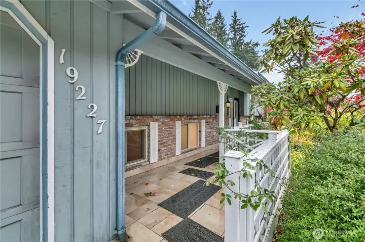 Covered front entrance