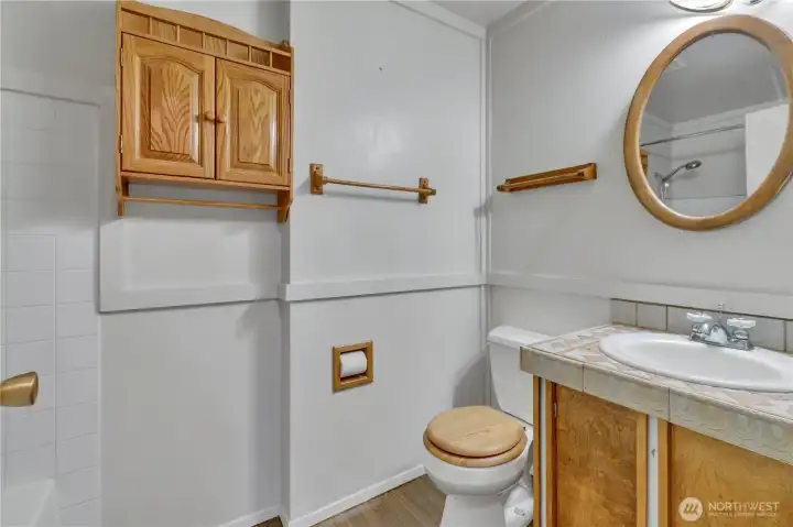 Upper level full bath