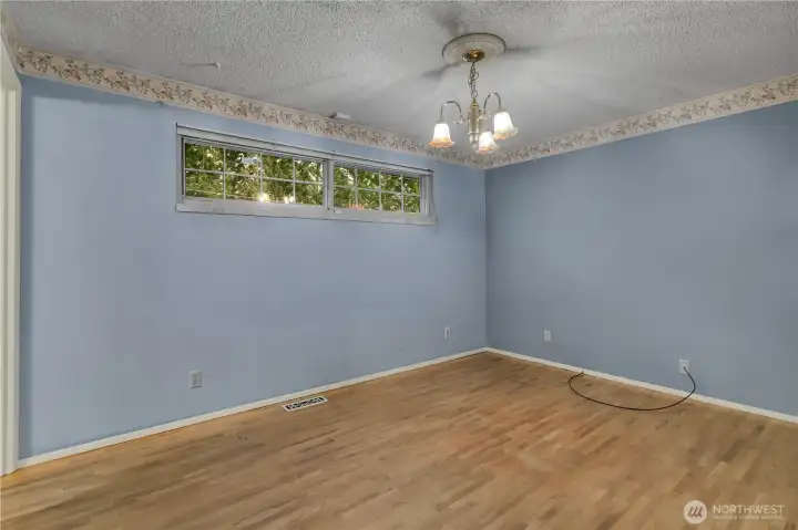 Upper Level Primary Bedroom