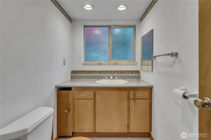 Lower Level 1/2 Bath