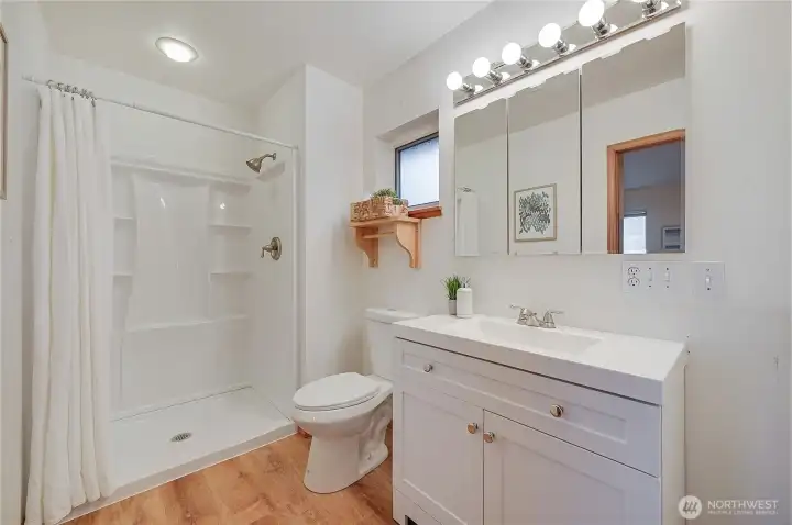 New 2nd floor Bathroom.