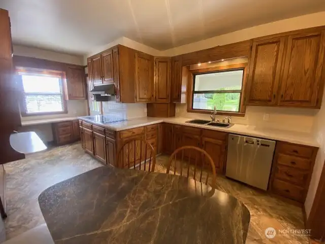 Kitchen with dinning area. Kitchen with dinning area.