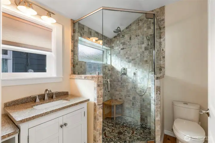 Main floor 3/4 bathroom