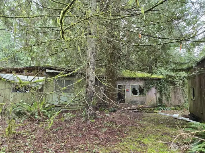 Old mobile home