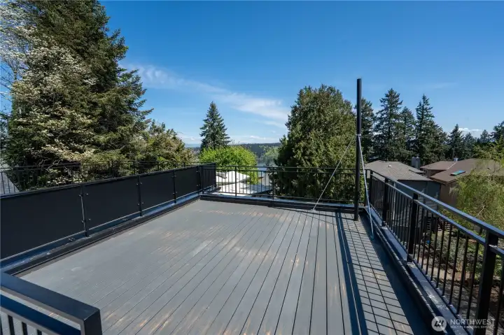 Lake and Mountain View Roof Deck