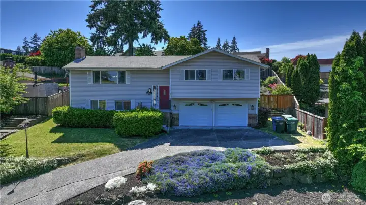 2,286 of interior living space, plus an oversized lot that is nearly a quarter of an acre.  Welcome Home.