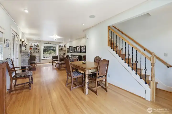 Open living room and dining room. Super for entertaining, relaxing, playing chess or just plain enjoying a good book.