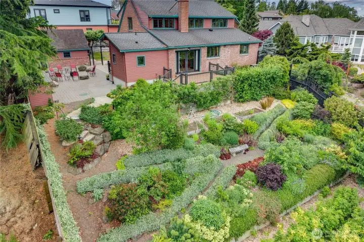 Imagine walking down the path to pick your fruit and flowers for the evening dinner or just sitting on the deck enjoying the view then retire to the patio for an evening fire.