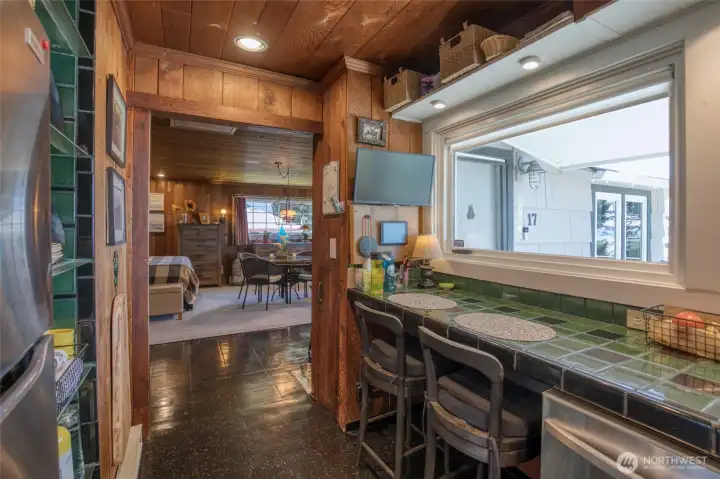 Eating bar off the kitchen for whale watching