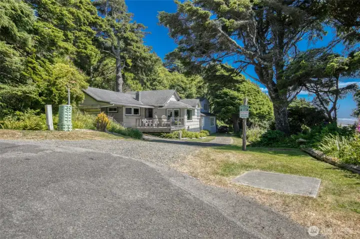 17 Sunset Drive