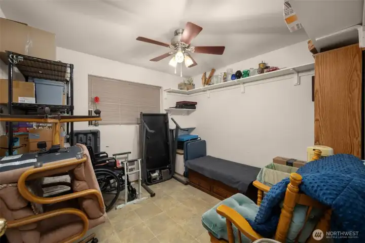 ersatile secondary workspace or media room, perfect for an office or hobbies. ersatile secondary workspace or media room, perfect for an office or hobbies.